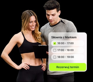 Para trenerów sprawdzająca plan treningowy